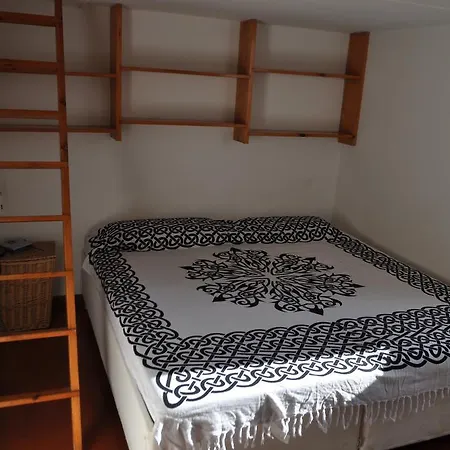 Flatinrome Trastevere 7 *